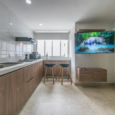 Apartamento Moderno Cerca A La Playa El Laguito